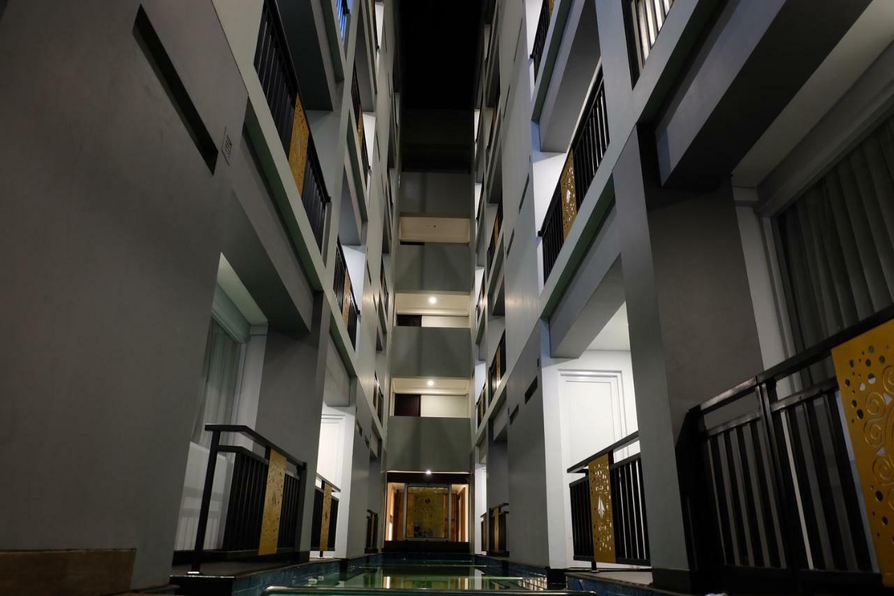 Wirton Seminyak Hotell Denpasar Exteriör bild