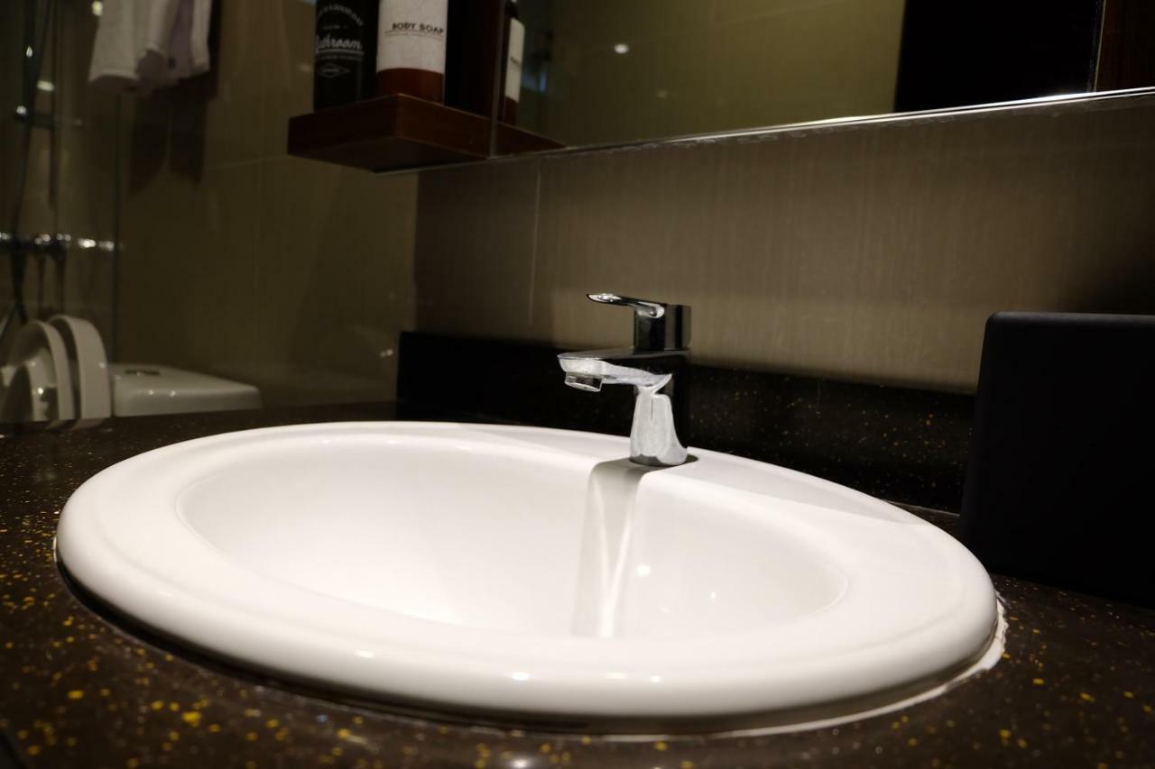 Wirton Seminyak Hotell Denpasar Exteriör bild